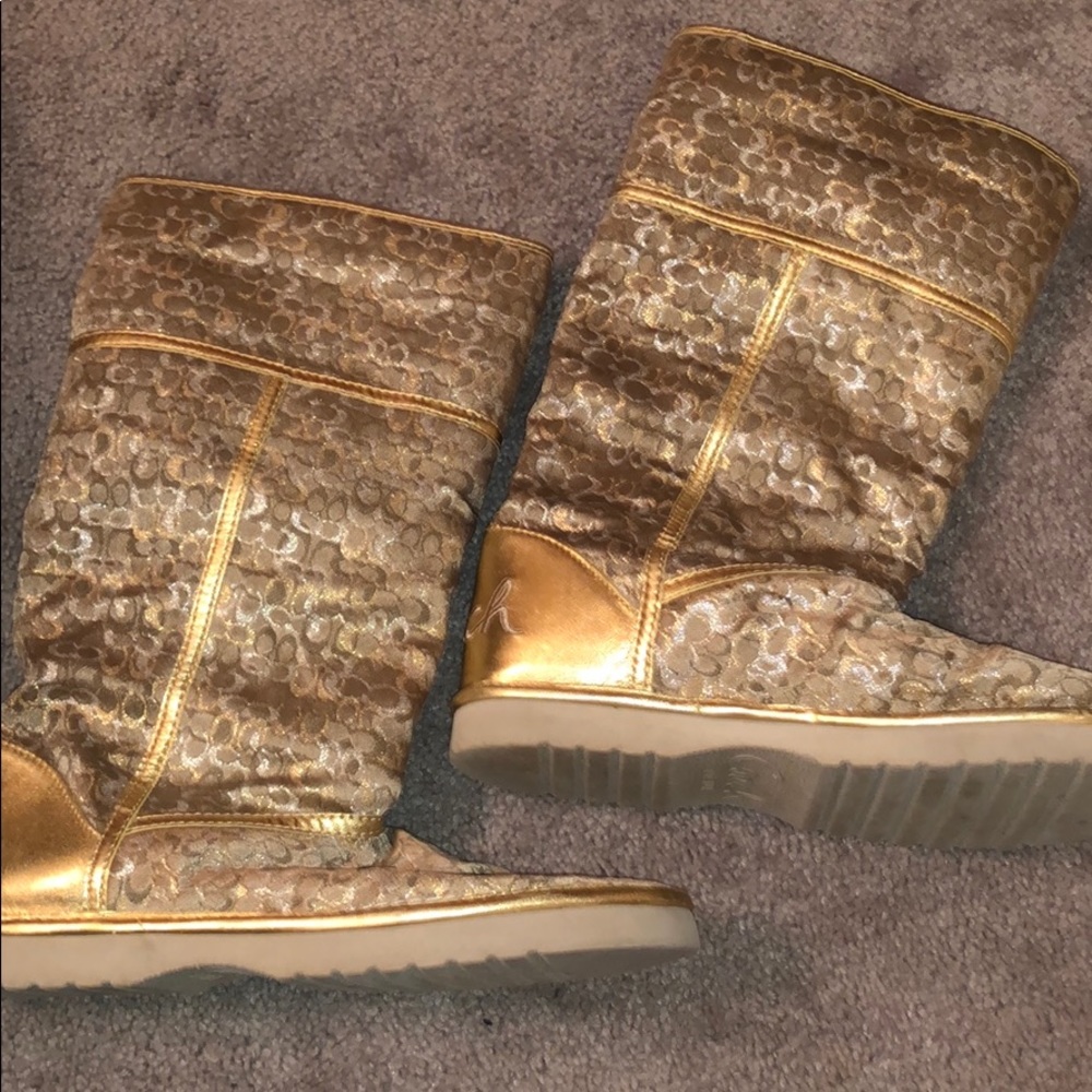 Coach boots